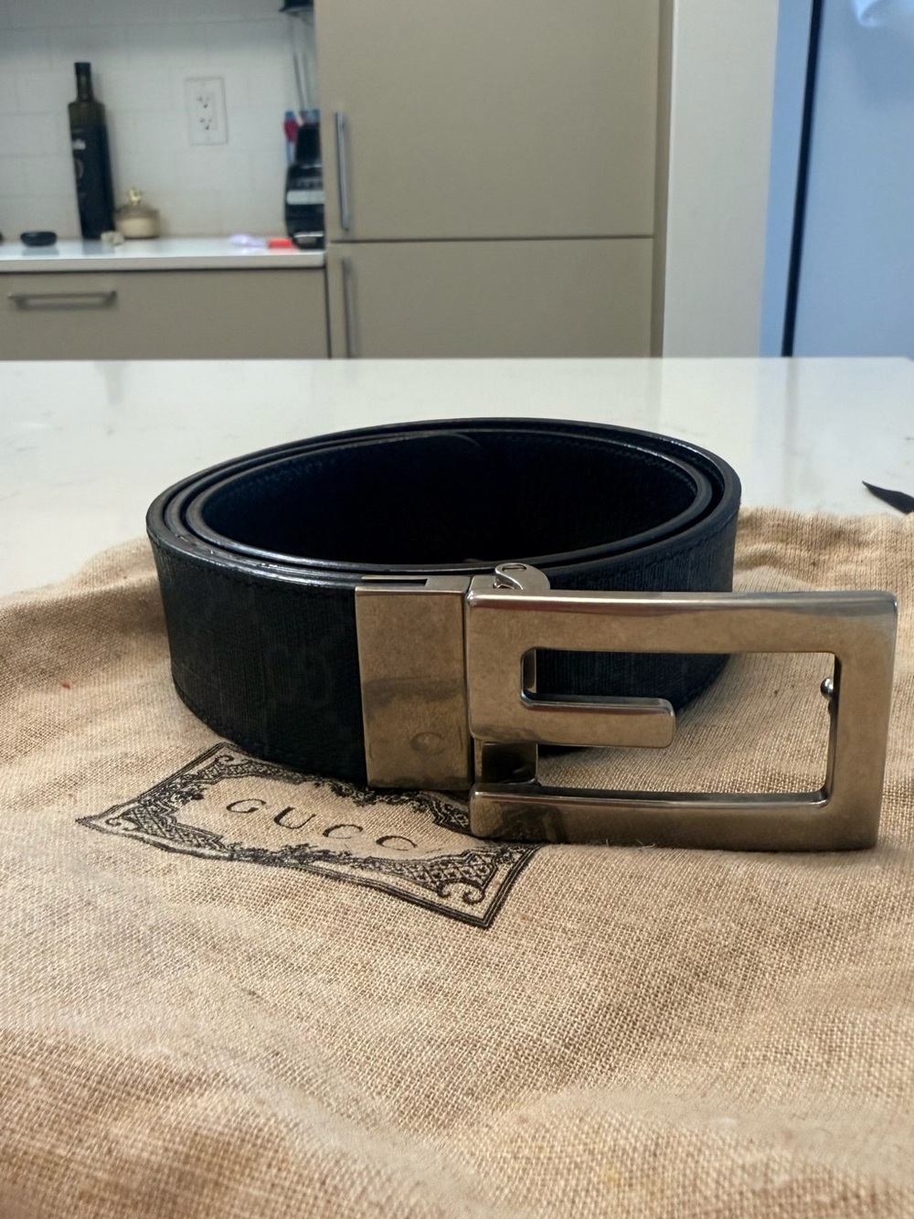 Men's accessory identification